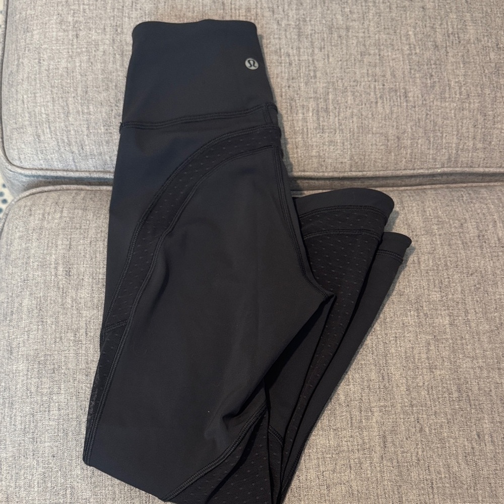 Lululemon Crop Gray leggings with Mesh Detail